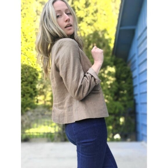 The Amanda Antique Gold Linen 3 Pocket Blazer by SCAPA Originals - Picture 9 of 16